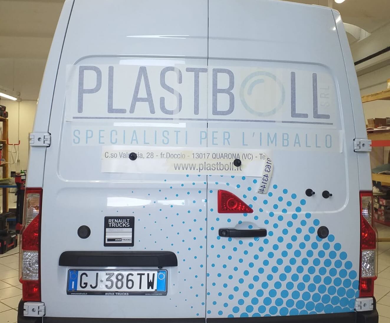 officine grafiche wrapping mezzo di trasporto plastboll